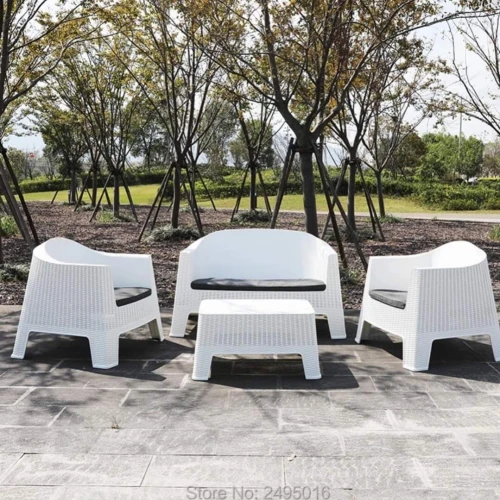 salon de jardin en plastique avec coussin