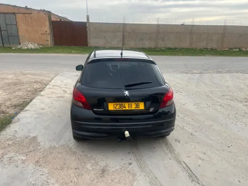 Peugeot 207 2011 