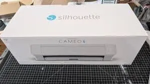 plotteur silhouette cameo 4 الة القص الالكتروني