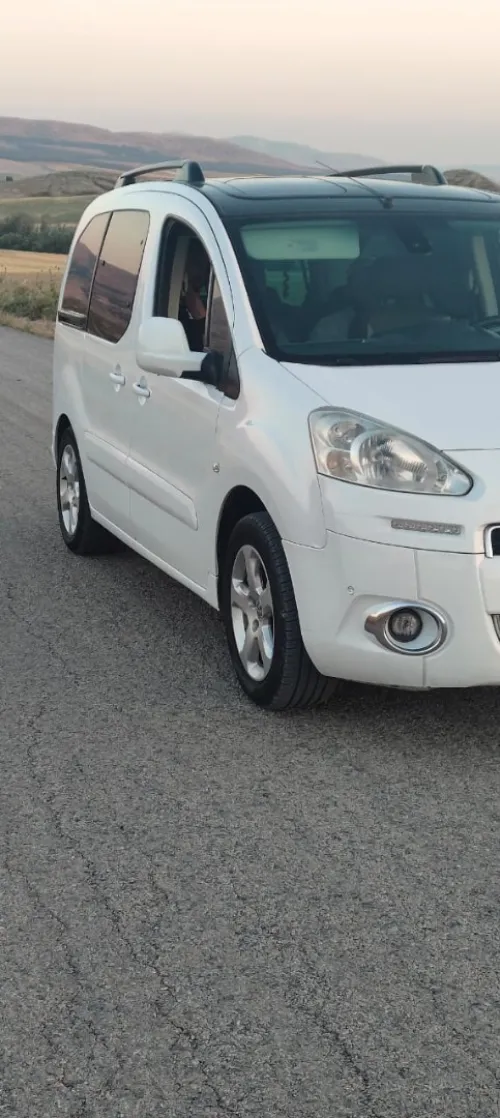 Peugeot Partner 2013 Tepee Allure 