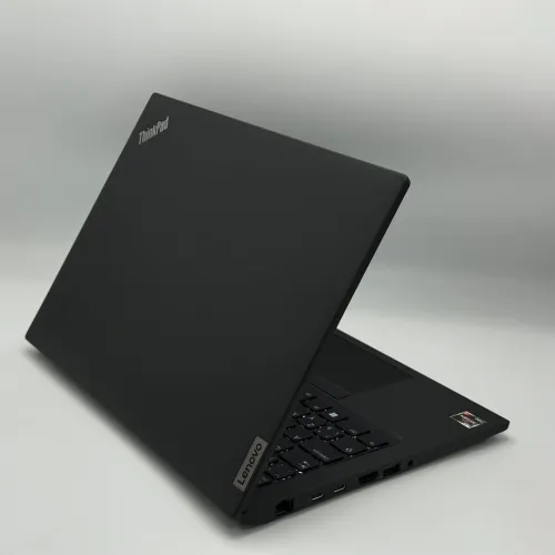 Lenovo ThinkPad T14 Ryzen 7 PRO / 32GB RAM / SSD NVMe 256G