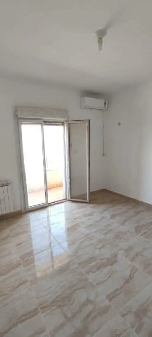 Vente Appartement F4 Oran Sidi chami