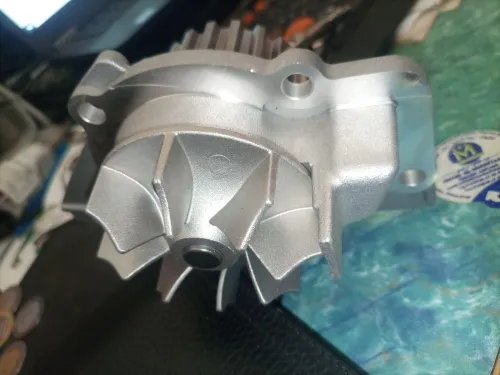 pompe a eau Peugeot  308--406-