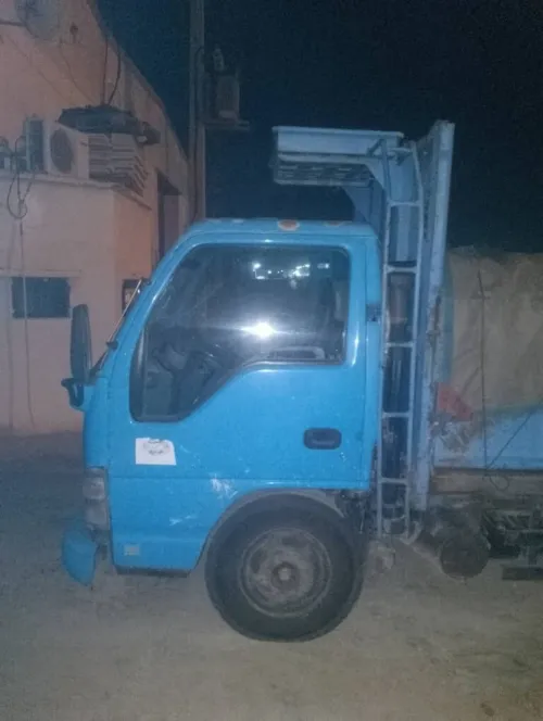 Isuzu faracha Npr 2008