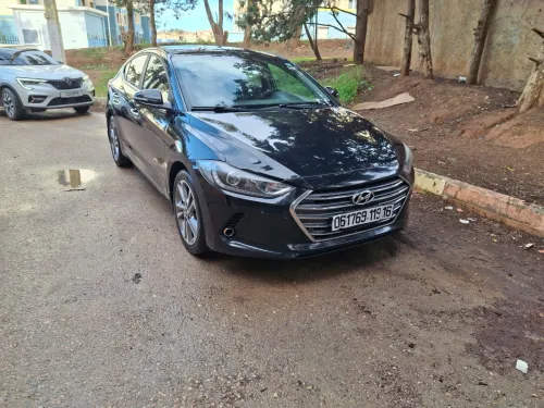 Hyundai Elantra 2019 