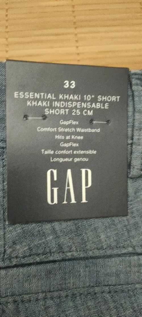 Shorts khaki GAP provenance Paris, France 