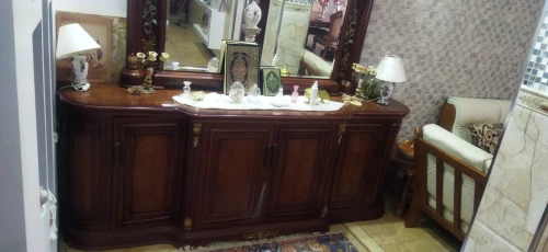 Je vent un ensemble de salon bois être importations