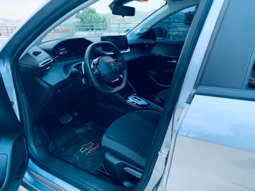 Peugeot 208 2022 