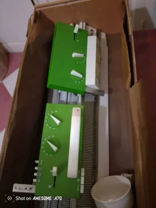 Machine à tricoter