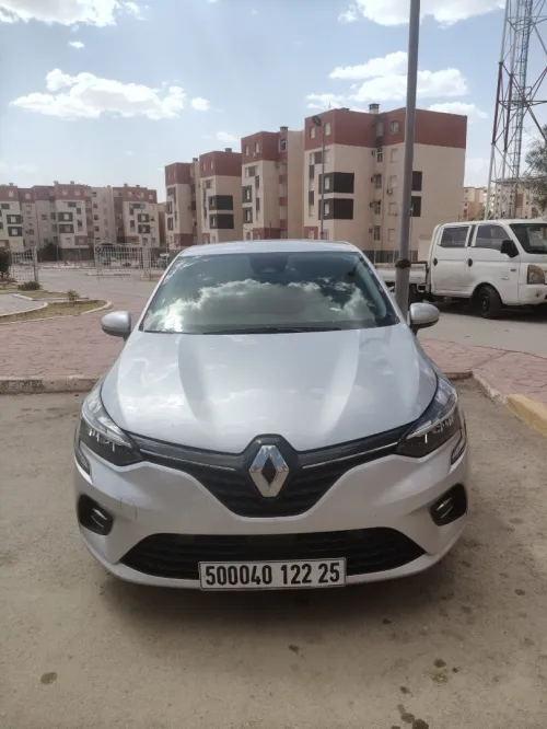Renault Clio 5 2022 Bissnes