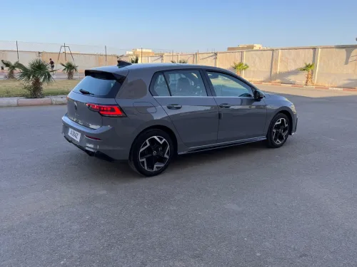 Volkswagen Golf 8 2025 8.5 300 TSI