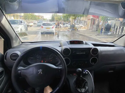 Peugeot Partner b9 2015 Mliha
