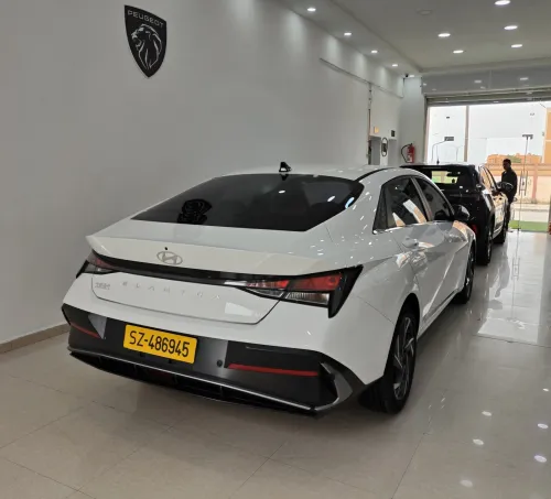 Hyundai Elantra 2025 Glx