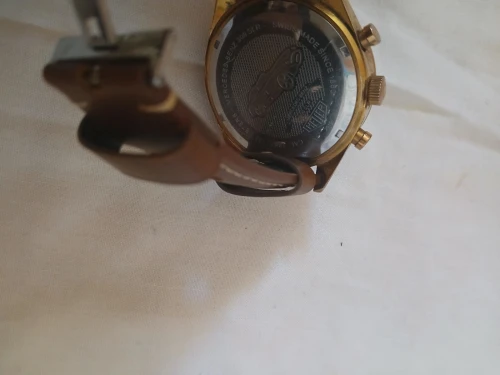À vendre montres hommes originale 