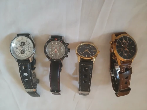 À vendre montres hommes originale 
