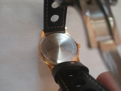 À vendre montres hommes originale 