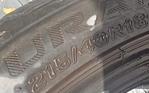 Pneu clio rs 215/40r18