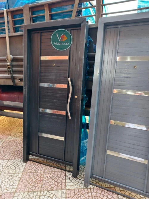 Porte d'entrée 1m en fer avec plaque inox noir et gris