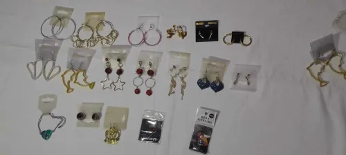 Boucles fantaisie indonésien importé  de France