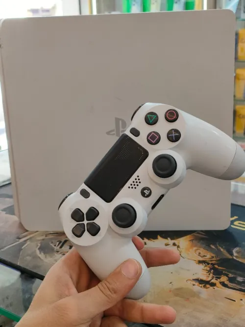 Ps4 slim flashé 1tira 
