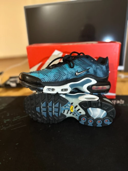 NIKE TN AIR