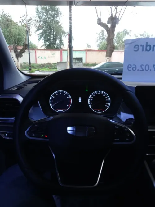 Geely Coolray 2025 soqur pawle tidhen