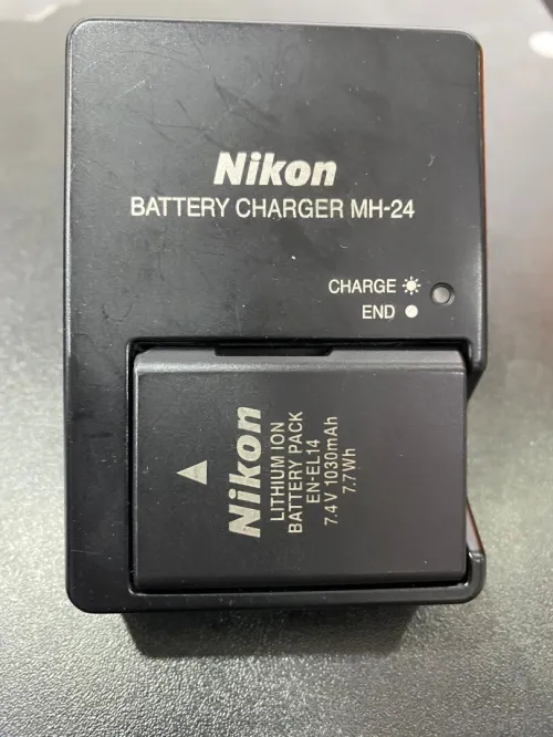 Nikon D3200 avec objectif 18-105 mm