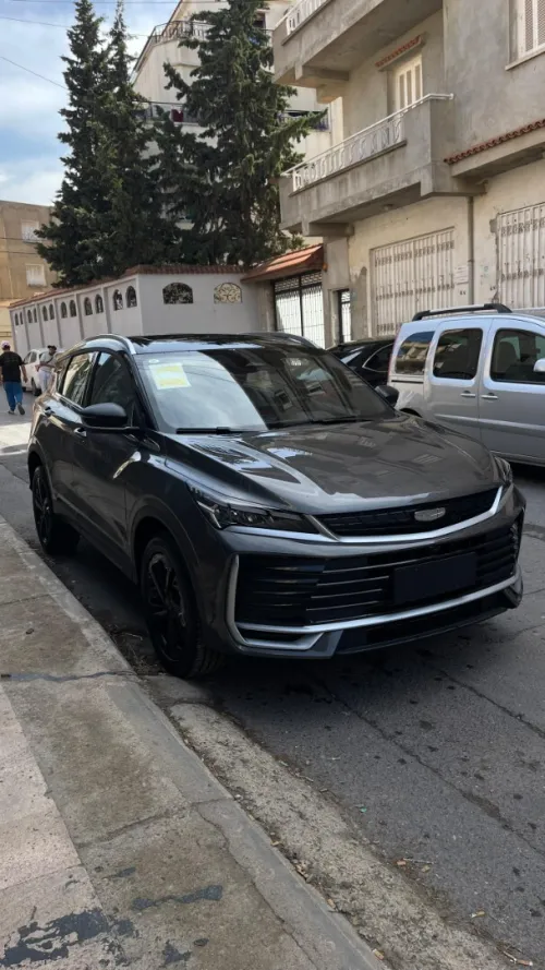 Geely Coolray 2025 