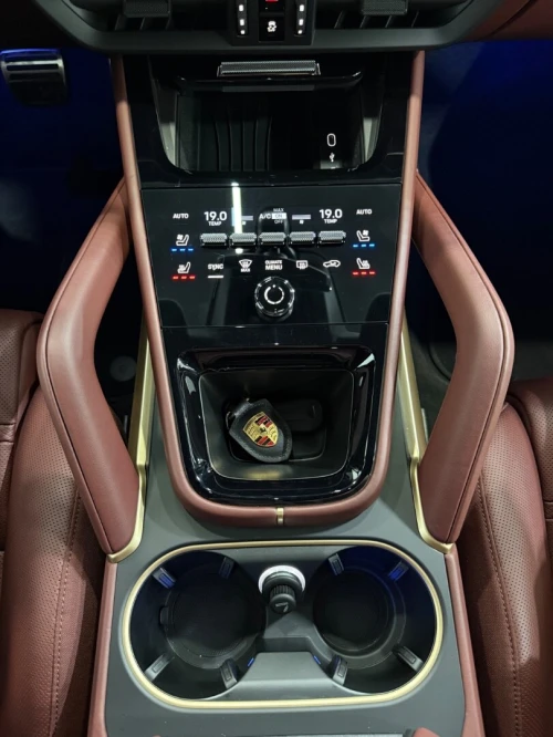 Porsche Cayenne gts 2026 Full options