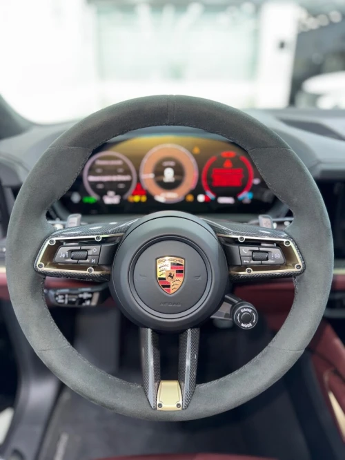 Porsche Cayenne gts 2026 Full options