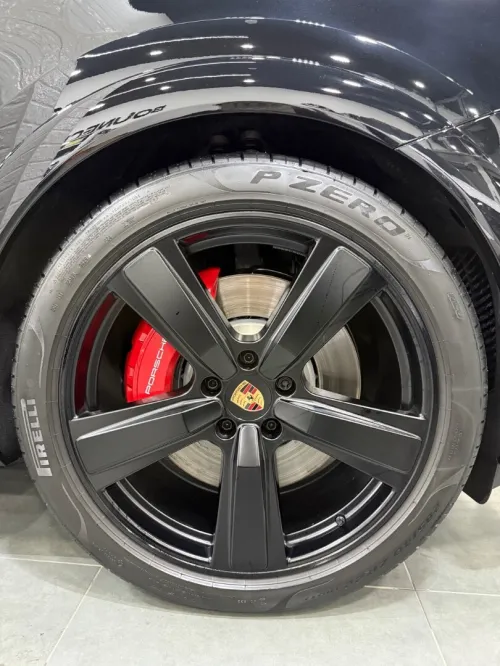 Porsche Cayenne gts 2026 Full options