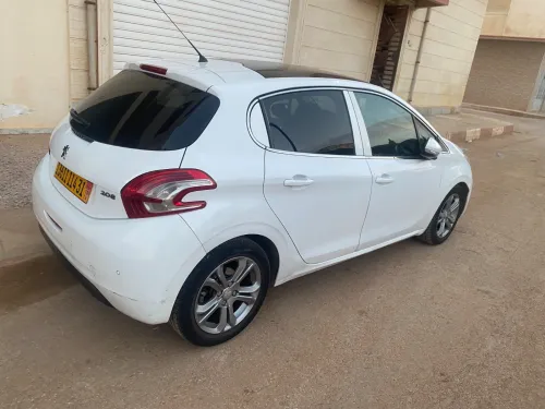 Peugeot 208 2014 Allure