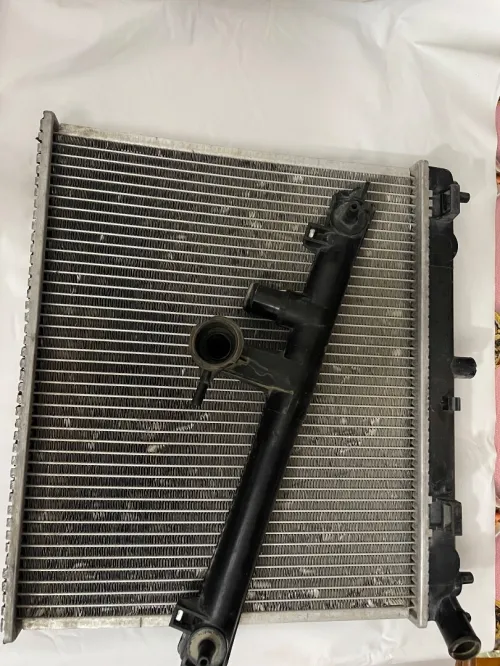 Radiateur dorigine i10 