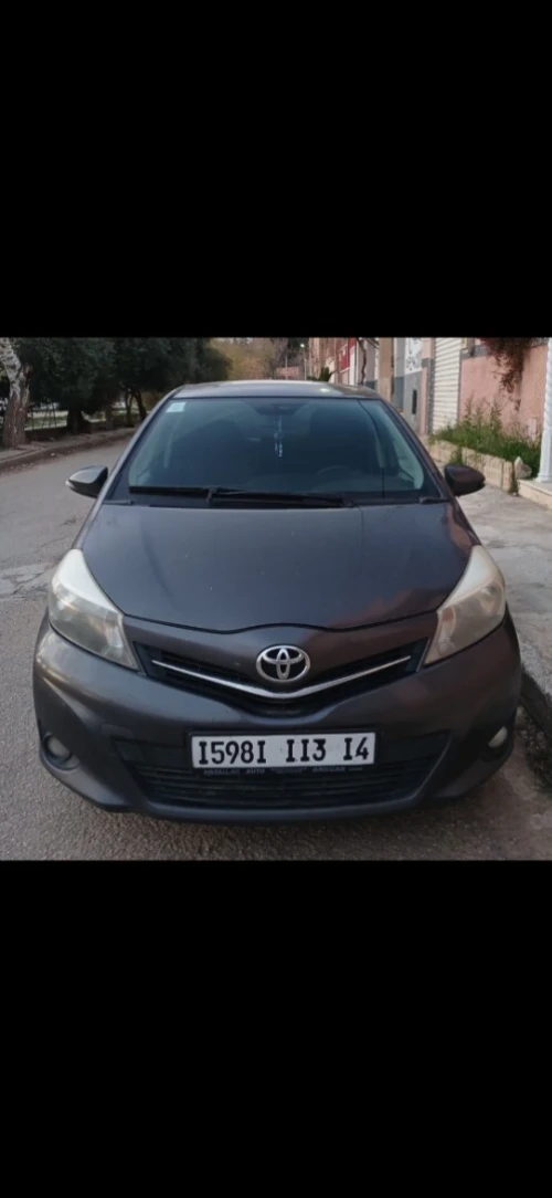 Toyota Yaris 2013 