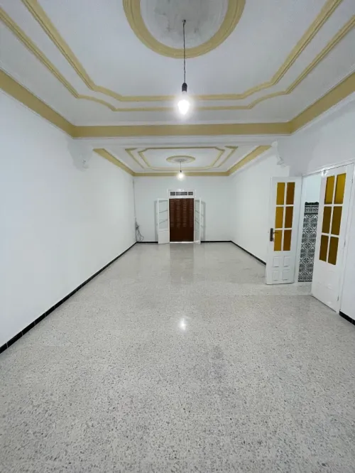 Location Appartement Niveau de villa F4 Alger Dely brahim