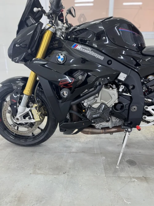 BMW S1000r 