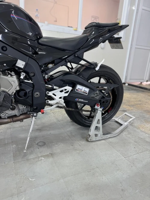 BMW S1000r 