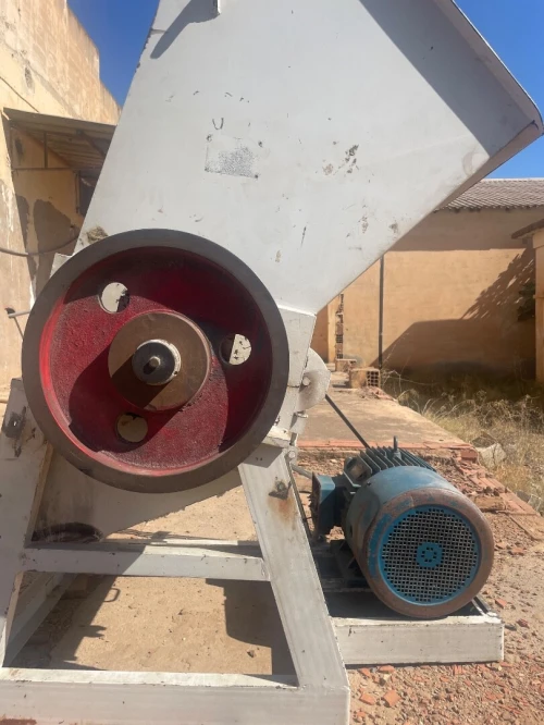 Broyeur بروايور 