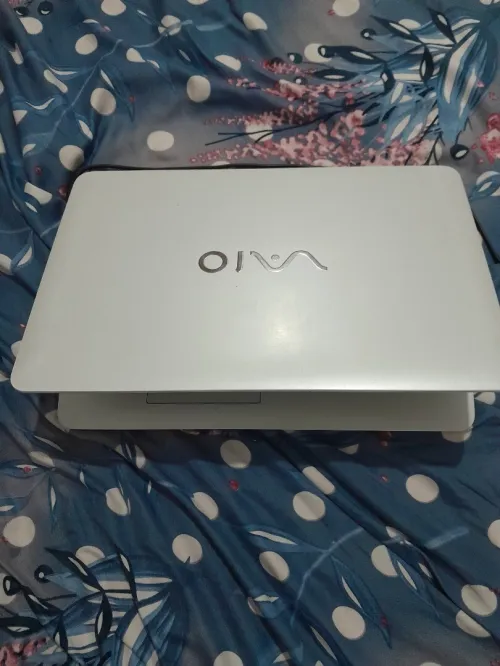 LAP  TOP   SONY  VAIO