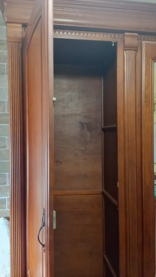 ARMOIRE EN BOIS HETRE - STYLE LOUIS PHILIPPE - sur Boumerdès