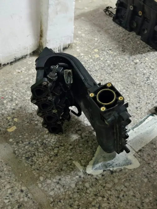 Moteur clio 3 1. 2 16 v essencr