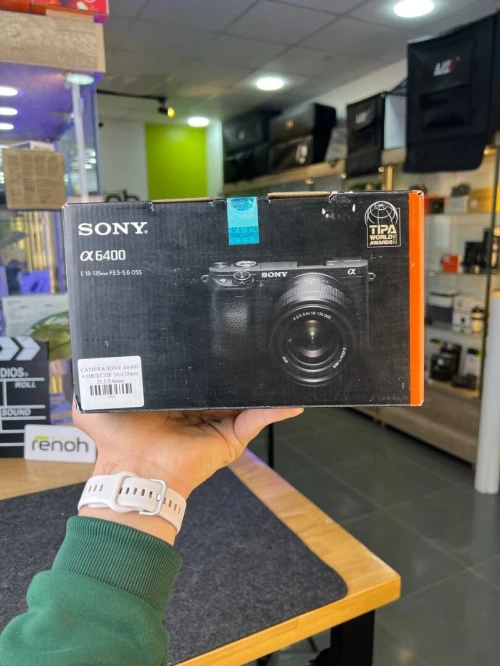 CAMERA SONY A6400 + OBJECTIF 18-135mm f3.5/5.6mm