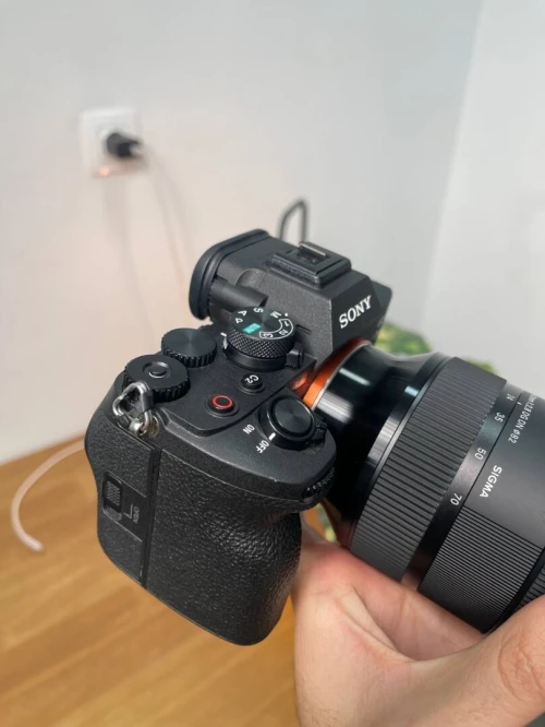 Camera Sony A7 IV très bon état 