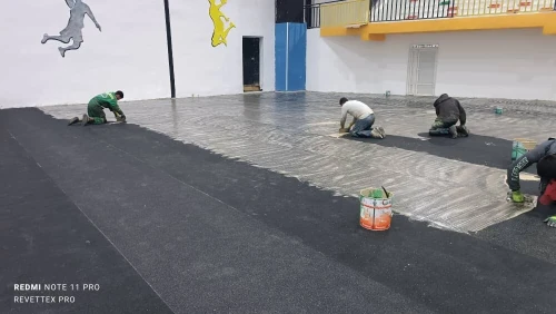 sols salles de sport coloré  en résine acrylique (SYSTEM Economique Et Anti Chocs)