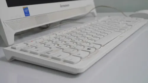 Lenovo C 260   -  J2900 / 4GB / 500GB