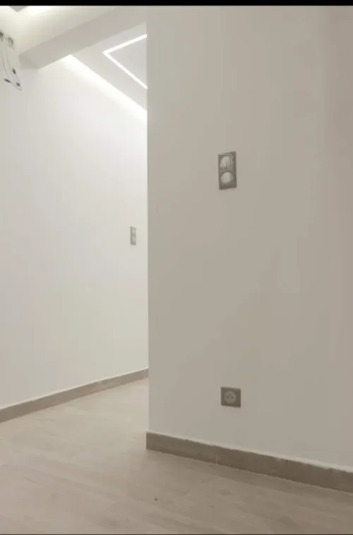 Électricien, كهربائي 