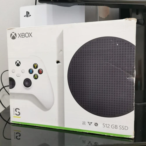 Xbox serie s Européen avec box
