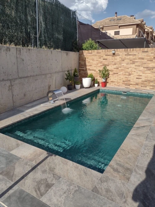 Vente équipement de piscine  وبناء وتجهيز في المسابح
