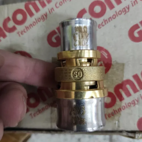 Pièces multicouche giacomini a sertir