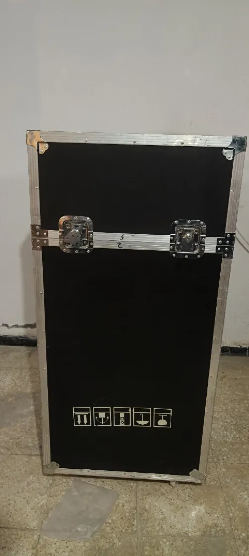Fly case 